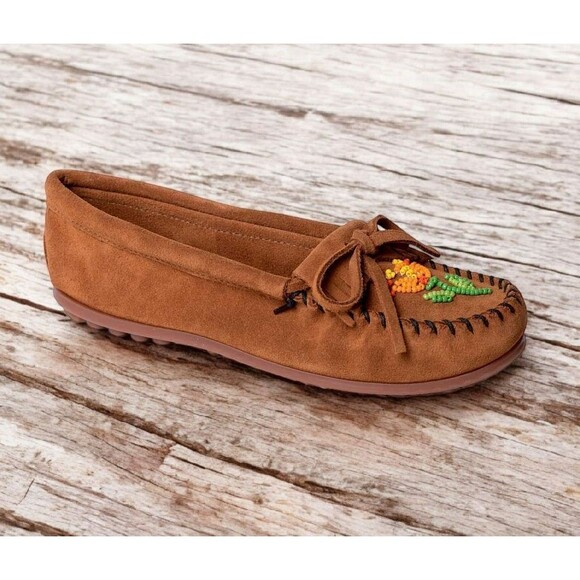 NEW! Minnetonka Women’s Ziigwan Waabigwan Moc Brown Suede Loafers Women main image 3